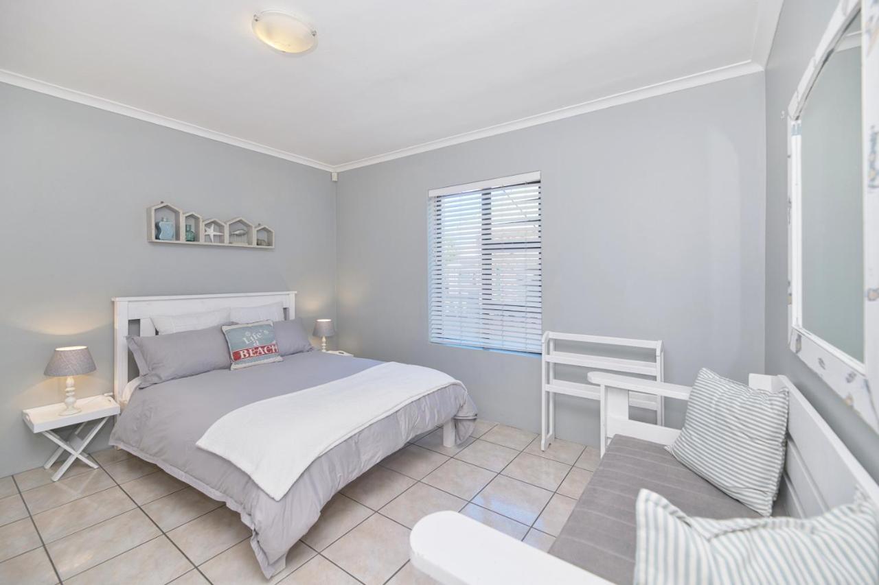 Struisbaai Holiday Home Exterior photo